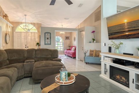 House in Bradenton, Florida 3 bedrooms, 165.18 sq.m. № 1881185 - photo 10