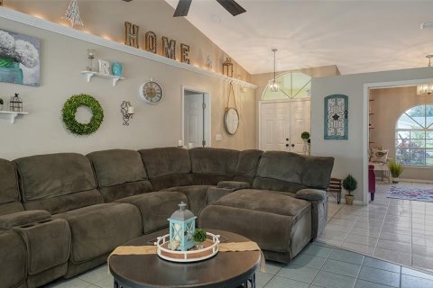House in Bradenton, Florida 3 bedrooms, 165.18 sq.m. № 1881185 - photo 9