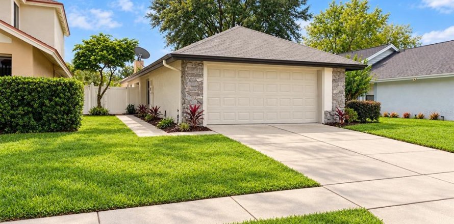 Villa ou maison à Casselberry, Floride 3 chambres, 126.72 m2 № 2415179