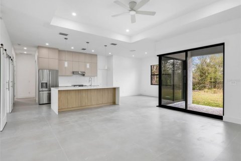 Villa ou maison à vendre à Port Charlotte, Floride: 3 chambres, 170.1 m2 № 2232891 - photo 6