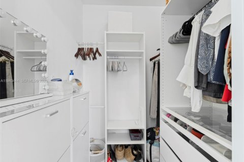 Снять в аренду кондоминиум в Майами, Флорида 58.71м2, № 2005300 - фото 19