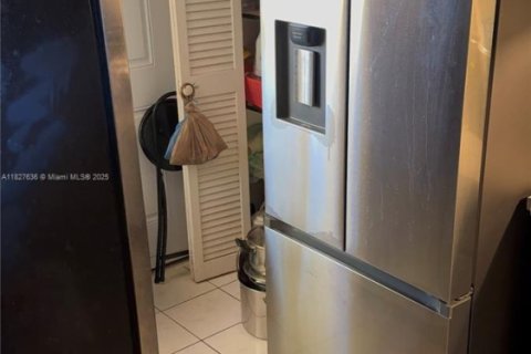Condominio en venta en Miami, Florida, 2 dormitorios, 122.35 m2 № 1799005 - foto 20