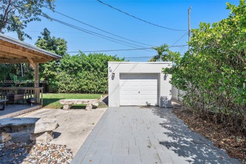 Купить виллу или дом в Майами, Флорида 2 спальни, 127.74м2, № 2064784 - фото 29