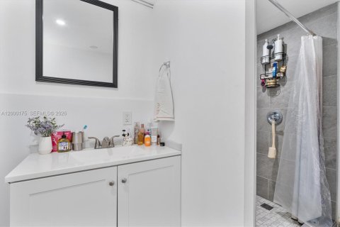 Купить виллу или дом в Майами, Флорида 2 спальни, 127.74м2, № 2064784 - фото 24