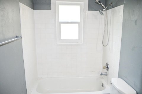 Villa ou maison à louer à Gainesville, Floride: 3 chambres, 125.7 m2 № 2099038 - photo 9