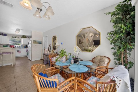 Villa ou maison à vendre à Altamonte Springs, Floride: 3 chambres, 103.31 m2 № 2310140 - photo 10