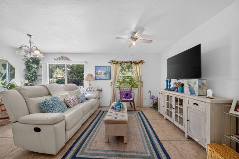 Villa ou maison à vendre à Altamonte Springs, Floride: 3 chambres, 103.31 m2 № 2310140 - photo 4