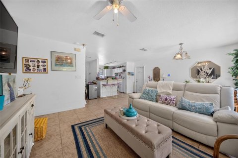 Villa ou maison à vendre à Altamonte Springs, Floride: 3 chambres, 103.31 m2 № 2310140 - photo 6