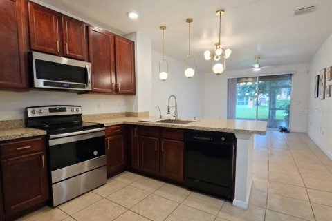 Touwnhouse à louer à Davenport, Floride: 3 chambres, 142.98 m2 № 2167476 - photo 2