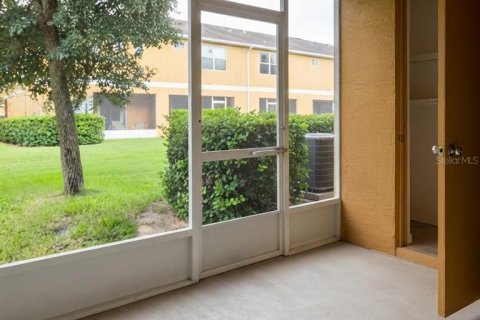 Touwnhouse à louer à Davenport, Floride: 3 chambres, 142.98 m2 № 2167476 - photo 5