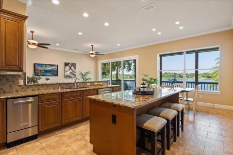 House in Orlando, Florida 5 bedrooms, 354.05 sq.m. № 1870544 - photo 10
