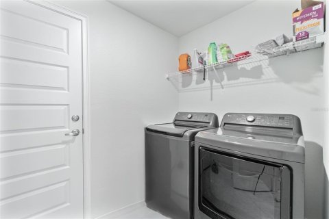 Casa en venta en North Port, Florida, 3 dormitorios, 163.42 m2 № 1657642 - foto 13