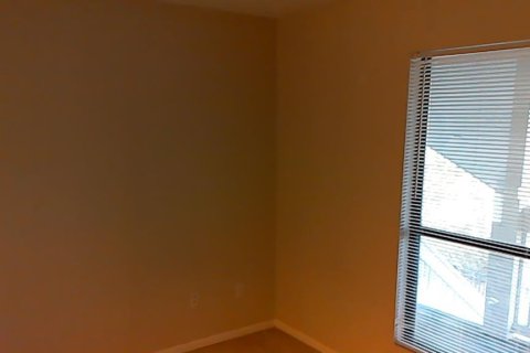 Condo in Palm Harbor, Florida, 2 bedrooms  № 2377668 - photo 17
