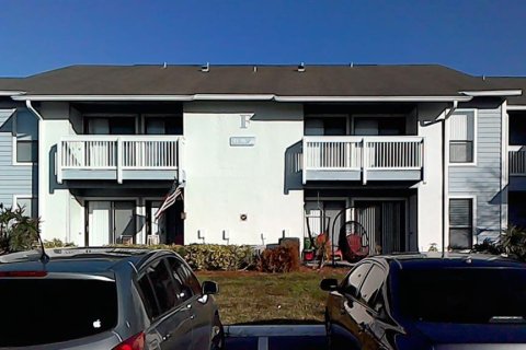 Condo in Palm Harbor, Florida, 2 bedrooms  № 2377668 - photo 7
