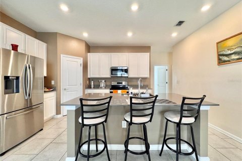 House in Bartow, Florida 4 bedrooms, 171.03 sq.m. № 1810814 - photo 5