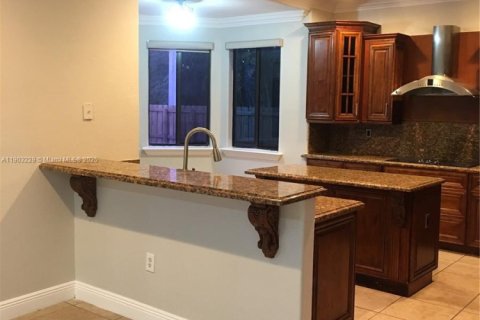 Купить виллу или дом в Майами, Флорида 5 спален, 298.22м2, № 1955543 - фото 17