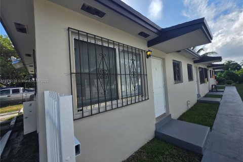 Copropriété à louer à Miami, Floride: 1 chambre, 54.81 m2 № 1966548 - photo 1