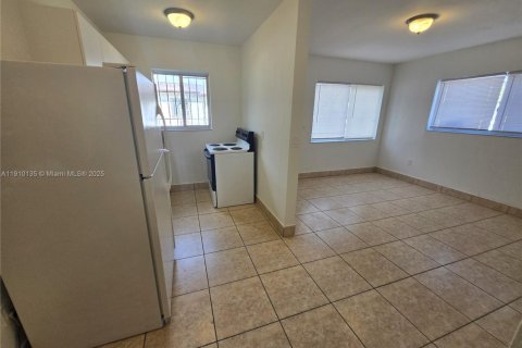 Copropriété à louer à Miami, Floride: 1 chambre, 54.81 m2 № 1966548 - photo 4