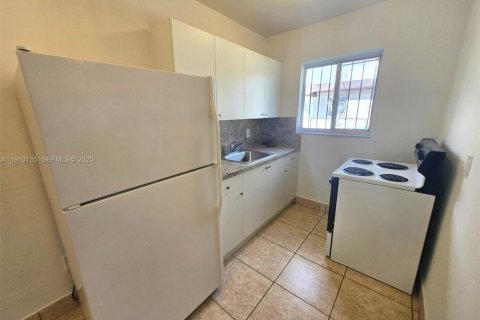 Copropriété à louer à Miami, Floride: 1 chambre, 54.81 m2 № 1966548 - photo 13