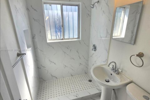 Copropriété à louer à Miami, Floride: 1 chambre, 54.81 m2 № 1966548 - photo 12