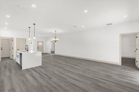 Casa en venta en Ocala, Florida, 4 dormitorios, 175.77 m2 № 1904508 - foto 5