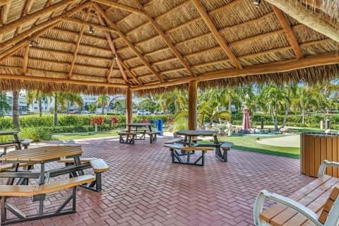 Condo in Deerfield Beach, Florida, 1 bedroom  № 1864435 - photo 3