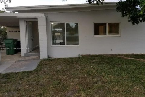 Villa ou maison à vendre à Miami, Floride: 3 chambres, 118.45 m2 № 1970547 - photo 6