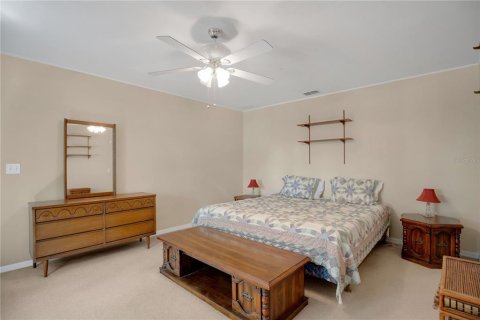 House in Summerfield, Florida 3 bedrooms, 151.24 sq.m. № 1855850 - photo 15