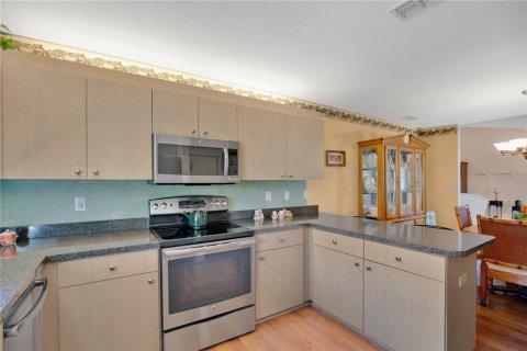 House in Summerfield, Florida 3 bedrooms, 151.24 sq.m. № 1855850 - photo 7