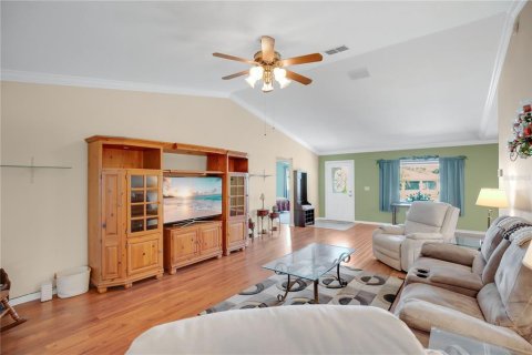 House in Summerfield, Florida 3 bedrooms, 151.24 sq.m. № 1855850 - photo 10