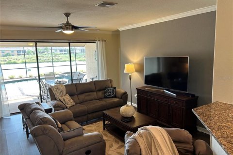 House in Bradenton, Florida 4 bedrooms, 212.47 sq.m. № 1063649 - photo 23