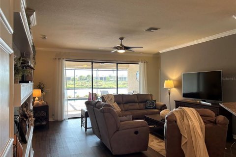 House in Bradenton, Florida 4 bedrooms, 212.47 sq.m. № 1063649 - photo 16