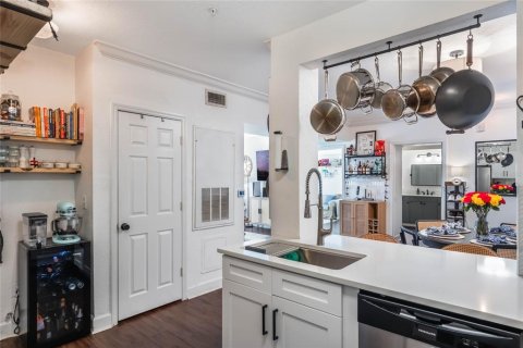 Condominio en alquiler en Orlando, Florida, 2 dormitorios, 112.88 m2 № 1773359 - foto 11