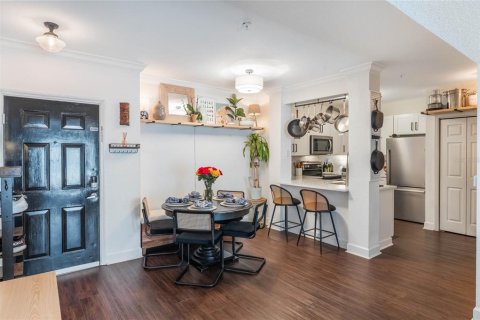 Condominio en alquiler en Orlando, Florida, 2 dormitorios, 112.88 m2 № 1773359 - foto 3