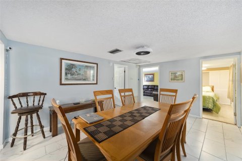 Casa en venta en Belleview, Florida, 3 dormitorios, 163.42 m2 № 2097323 - foto 10