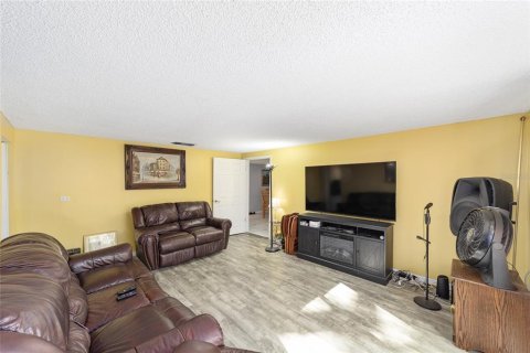 Casa en venta en Belleview, Florida, 3 dormitorios, 163.42 m2 № 2097323 - foto 7