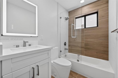 House in Fort Lauderdale, Florida 3 bedrooms, 136.47 sq.m. № 2001727 - photo 20