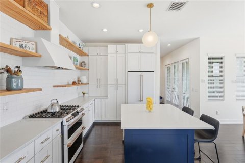 Adosado en venta en Saint Petersburg, Florida, 4 dormitorios, 195.37 m2 № 2425473 - foto 10