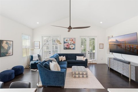 Adosado en venta en Saint Petersburg, Florida, 4 dormitorios, 195.37 m2 № 2425473 - foto 4