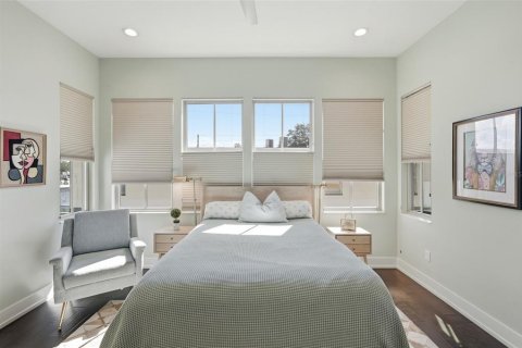 Adosado en venta en Saint Petersburg, Florida, 4 dormitorios, 195.37 m2 № 2425473 - foto 28