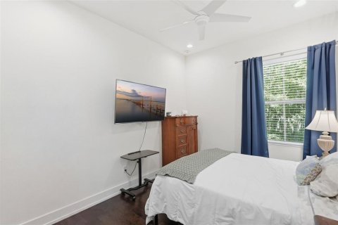 Adosado en venta en Saint Petersburg, Florida, 4 dormitorios, 195.37 m2 № 2425473 - foto 19