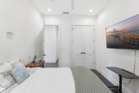 Adosado en venta en Saint Petersburg, Florida, 4 dormitorios, 195.37 m2 № 2425473 - foto 18