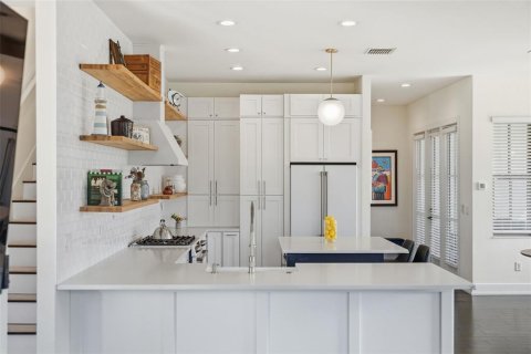 Adosado en venta en Saint Petersburg, Florida, 4 dormitorios, 195.37 m2 № 2425473 - foto 11