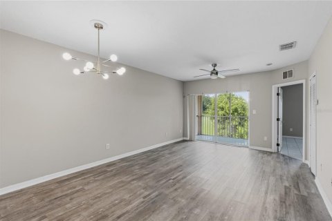 Condo in Orlando, Florida, 3 bedrooms  № 2198206 - photo 8
