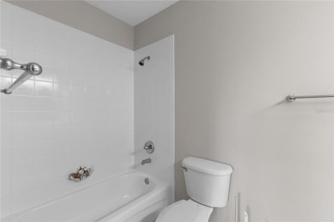 Condo in Orlando, Florida, 3 bedrooms  № 2198206 - photo 12