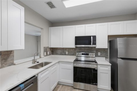 Condo in Orlando, Florida, 3 bedrooms  № 2198206 - photo 2
