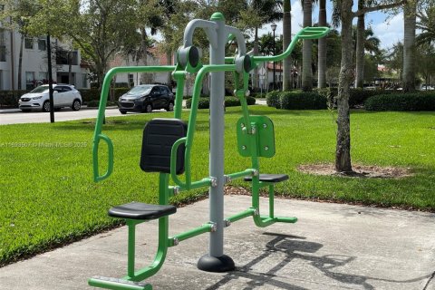 Touwnhouse à louer à Miami, Floride: 3 chambres, 149.39 m2 № 1945531 - photo 22