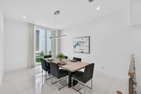 Touwnhouse à vendre à Boca Raton, Floride: 3 chambres, 271.92 m2 № 2177007 - photo 11
