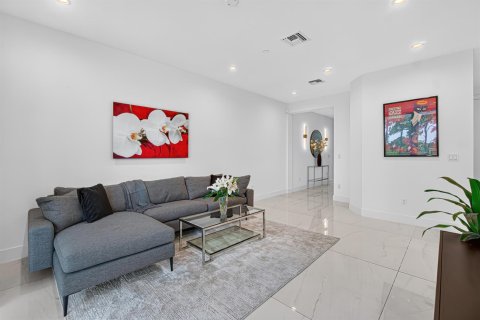 Touwnhouse à vendre à Boca Raton, Floride: 3 chambres, 271.92 m2 № 2177007 - photo 8