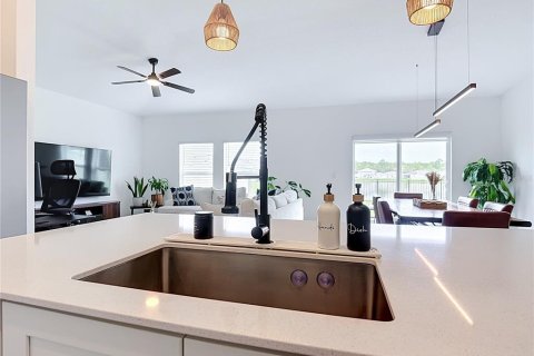 Villa ou maison à vendre à Kissimmee, Floride: 3 chambres, 144.93 m2 № 2316431 - photo 18